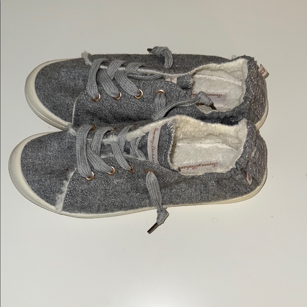 Tommy Bahama women’s 8 shoes new